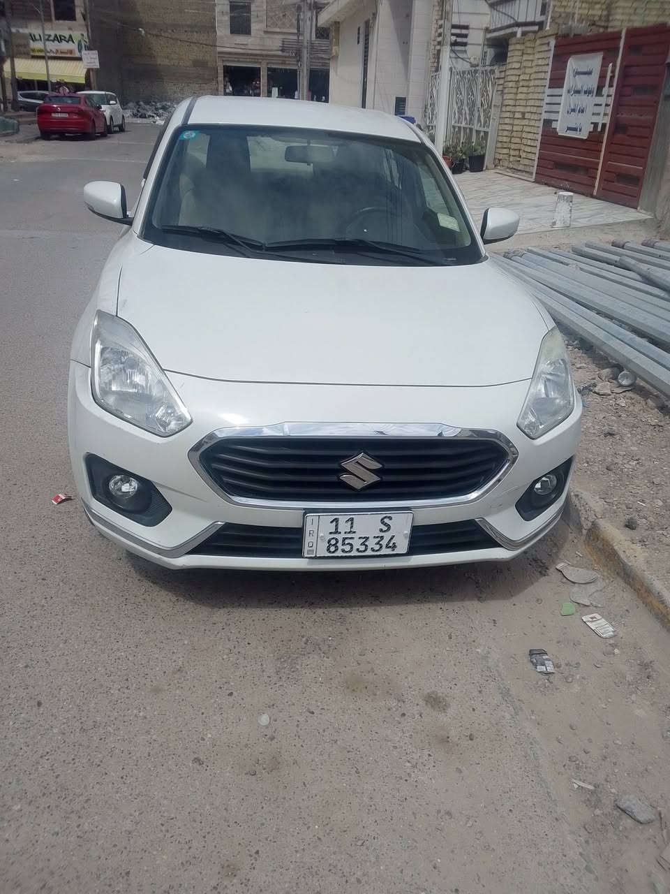 تفيد البنات جبناكم الساسوكي الياباني دزاير سياره معتمد عليهه  رقم بغداد دولي موديل 18 سياره على وضع الشركه ماشيه فليل  السياره كفاله عامه ماعده طخه بسيطه بجاملغ طبعا السياره بصمه تشغيل تبريد قطعتين اشاير بلمري كير محرك كله جديد تاير جديد تبريد ثلج رقم انكليزي سنويه 31 مكانهه  البنوك ***********
