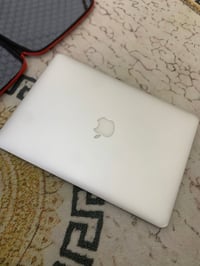 ماك بوك • ٢٠١٤ • جهاز لوك