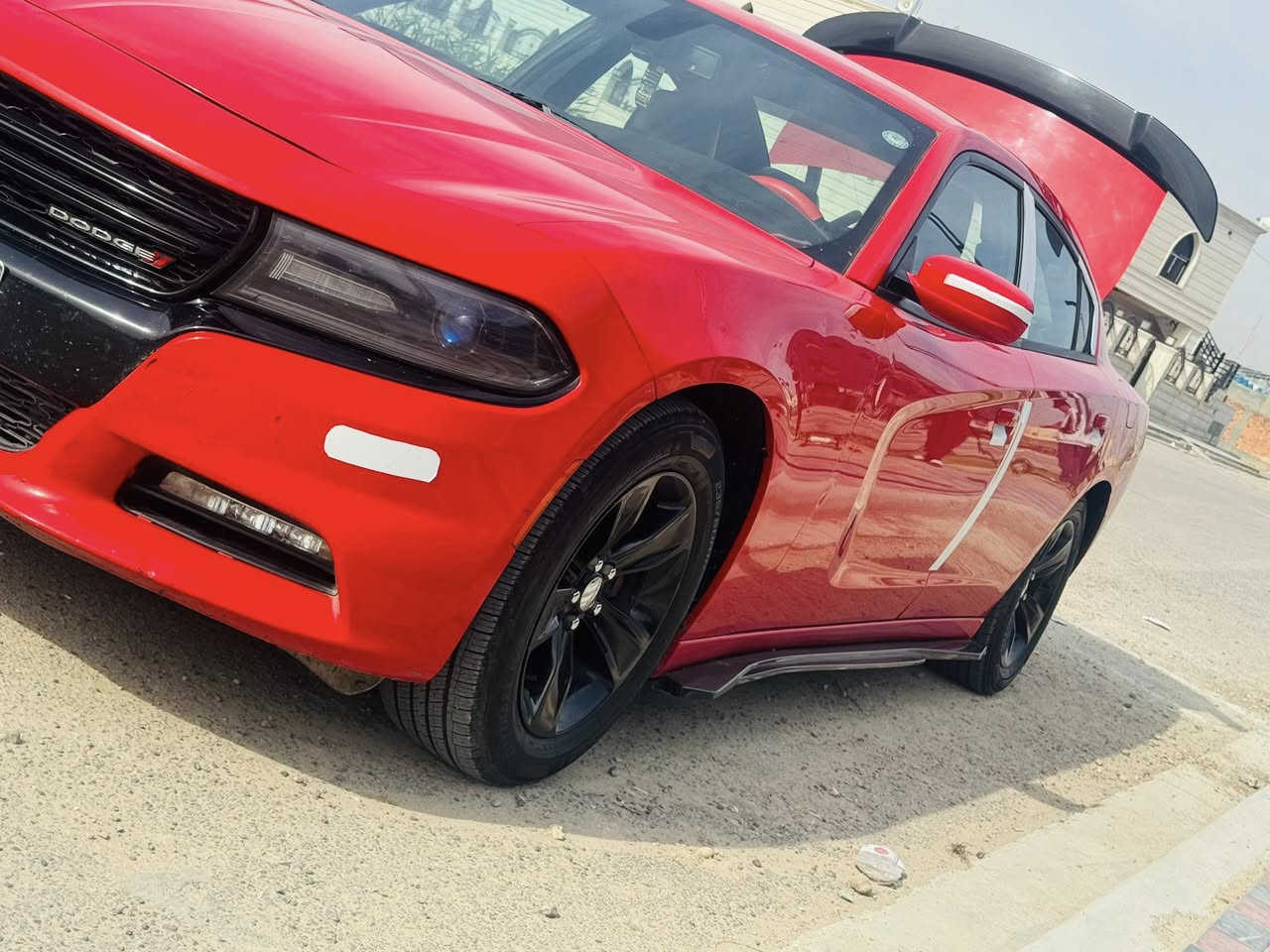 السلام عليكم
دوج جارجر ٢٠١٧ SXT

ماشيه ١٣٢ ميل 

موصفات ال SXT معروفه 

احمر طماطي محرك 3600

رقم اربيل بأسمي هزه وسنويه جديده 

تخم تاير جديده  وصدر السياره مناقصها كلشي 

كليييييين تايتل حته دعاميات كفاله بدون فتح بدون تبديل اي قطعه امريكي

هاي الطخه بتكمه مال طابوكه 

ملاحظه كلشي موضح بالمنشور وسونار موجود 

ملاحظه اذا اكو مراوس جارجر 
لون تفاحي كلين 

مكاني بغداد اليوسفيه عالدولي 

السعر ٢٠٥ وبيها مجال

***********
