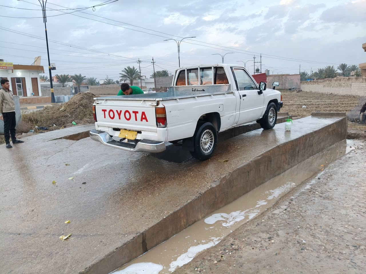 سلام عليكم بكم 85اللبيع شرط من دعاميه اللدعاميه واحله من صوره وماتصرف عليهه ربع شرط محرك وكير5 واكسن وشاصي تبريدوتدفئه وهندبريك شقال وجداحه وكهربائياتهه ورقم انكليزي مكلف بل نشر/***********/***********
