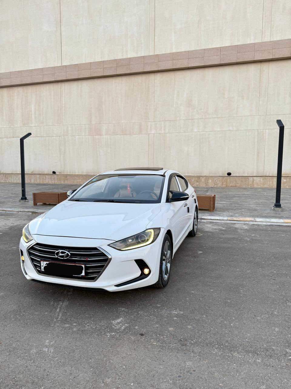 سلام عليكم
النترا 2018 خليجي 
مكفوله كفاله عامه ( صبغ / تعديل / تبديل )
مواصفات :-
سلايت روف
شاشه كاميرا
يدات نيكل
5 ويلكب
تحكم ستيرن
ايرباك دشبول 
ايرباك ستيرن
نضام البريك ( Abs )
لد نهاري امامي
مري شفط اوتو
اشاير مري
قطعتين تبريد
حساس خلفي بلادي
3 انظمة قياده
( ايكو / سبورت / نورمال )
محرك 2000 دوش
سبير منازل
كتلوكات الشركه بيه
محرك كير حداديه تبريد كله ع وضع الشركه
تخم تاير جديد قبل اسبوع
ماشيه 100الف حقيقي
رقم بغداد سنويه جديده وهزه جديده
بسمي  تحويل مباشر 
مكان السياره تكريت 
السعر149 وبي مجال قليل حك الجيه
***********
