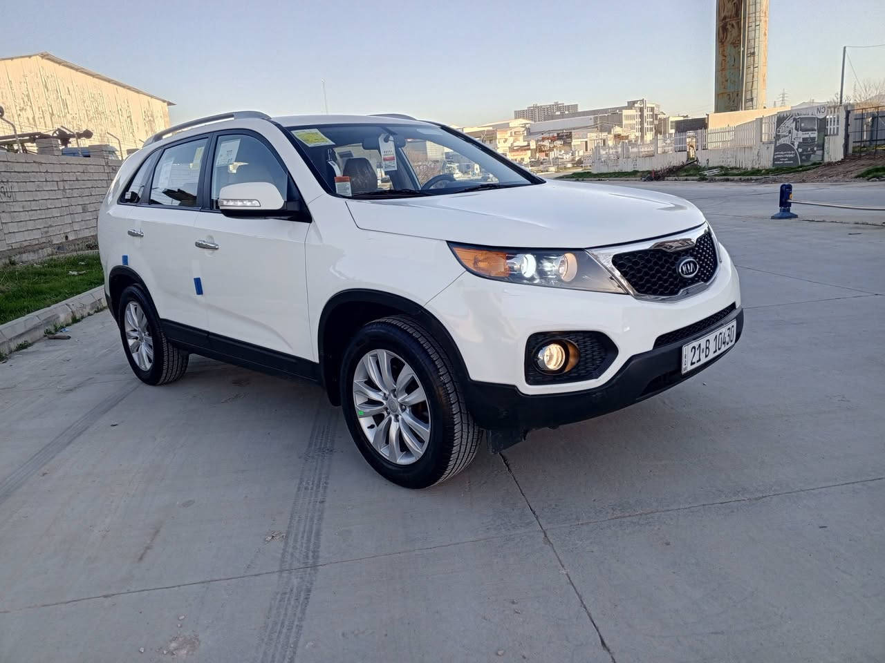 السلام عليكم للبيع كيا سورنتو2013خليجي كفاله عامه لابارد ولا صبغ حتى دعاميات بلاديه جديده لوك ماشيه 90الف حقيقي وعل ايد وحده من لشركه مواصفات فول عدا لبانوراما بصمه ابواب وتشغيل يدات نيكل امرايات شفط حساس خلفي دواخل ليدات ويل كروم داخل بيجي تحكمات ستيرن بلوتوث لايت زنون داخل صاج تبريد لمس منفصل مواصفاته كلش حلوه 7راكب 3قطع تبريد محرك 2400دوش كير محرك تبريد كله بشرط مامفتوح عل وضع لشركه صدر امامي خلفي جديد تخم تايرات جديد  كتلوكات سبير عدا كله بلاد بصمات ثنين شركه سيرفس عام مسويله اي نقص مابيه بشرط هايدروليك دهن فلاتر كله جديد  تراي زيرو سياره جديده بمعنى لكلمه واحله من لصور حيل هزه سنويه ارقام كله جديد لل2029بسمي تحويل بنفس ليوم مكان السياره ب #السليمانيه السعر ب157وبيه مجال بسيط الشراي يخابر ***********
