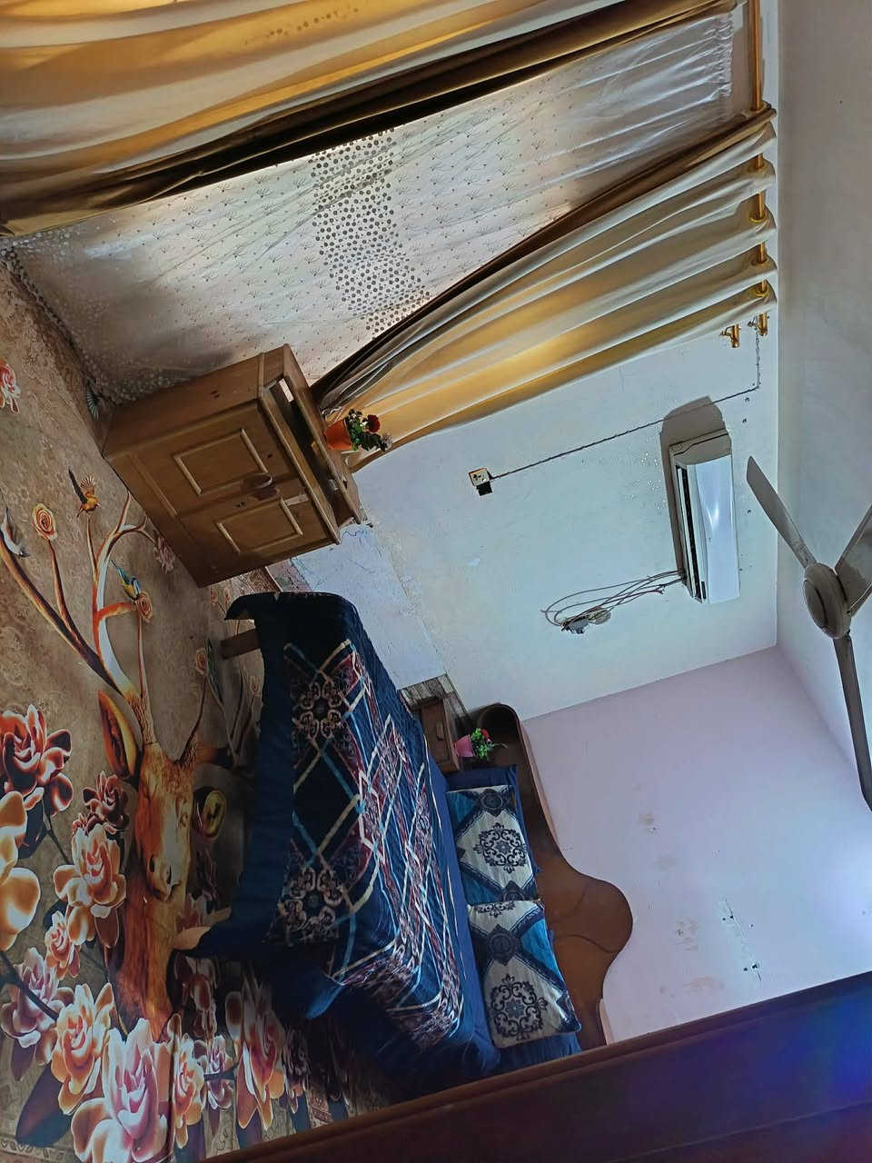 بيت ١٠٠ متر دولان طابو صرف
غرفتين نوم
صاله
مطبخ
حمامات
العنوان: الديوانيه ـ شارع الوگفه قريب ع شارع الرئيسي ١٠٠ متر 
السعر ٥٠ وبي مجال او مراوس ببيت زراعي مرتب
للتواصل  ***********
