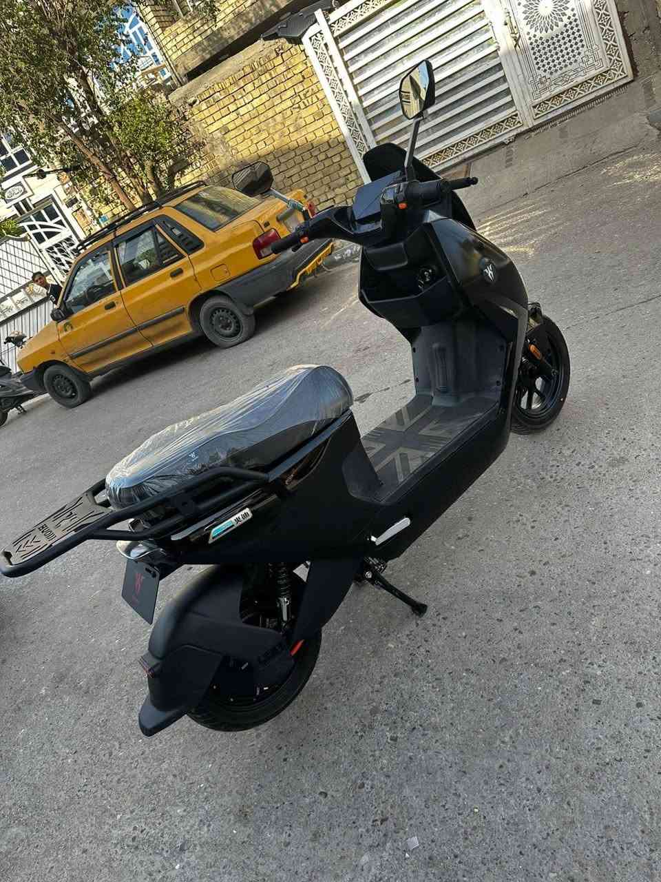 السلام عليكم دراجه شحن للبيع 
بطاريه ليثيوم 50 امبير 
السعر مليون او 200
العنوان بغداد الدوره 
***********
