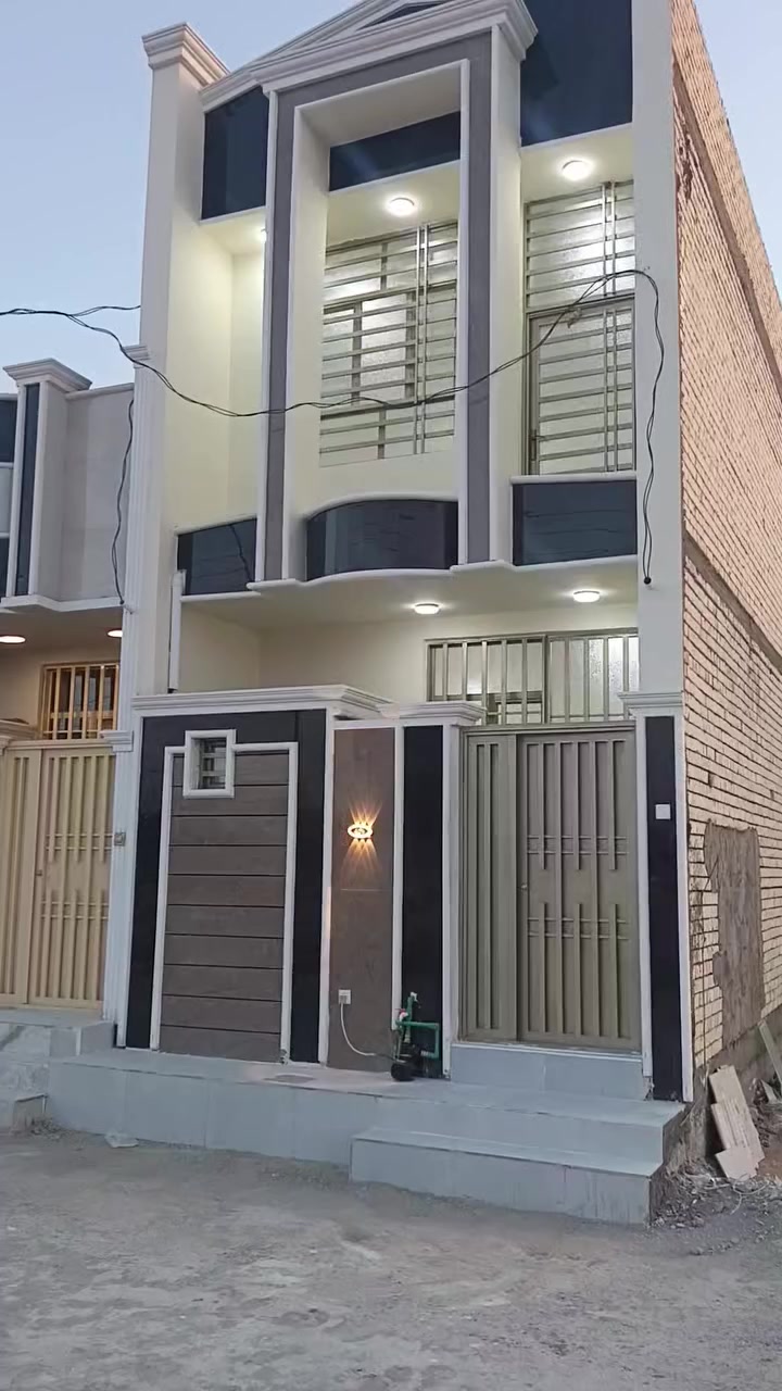 في كربلاء صف جامعه كربلاء الرئيسيه عن الامام اربع كيلوات بيت 50 متر طابقين بناء طابوق جمهوري سعر 52 مليون طابو زراعي سند 25 قرار محكمه حجز***********
‏‪***********‬‏
