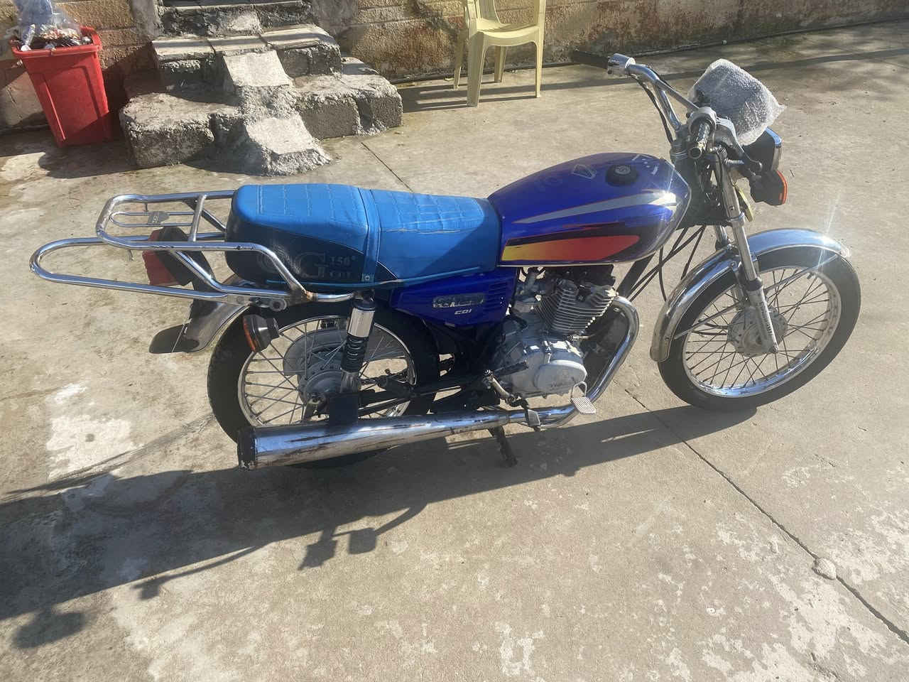 سلام عليكم ماطور 2020وزن ثقيل باب اولل مفتوح عمرتو قبل يومين شرط لاصرف ولاه بخار مكينه خرسه تايرات جدد  كهربيه كله شغاله شرط مكينه خرسه تجي وتفحص باتري جديد دبلات جديد الماطور كلو شرط سعر 425وبي مجال ***********اتصال
