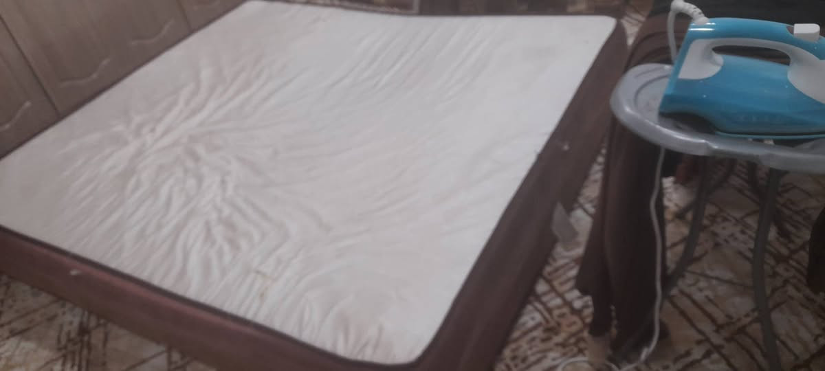 دوشك اسفنج  نفرين نوعيه سوبر  نظافه ٨٠بالميه الارتفاع ٣٠ الطول ٢٠٠ والعرض ١٨٠ ماركه السعر ب٧٥ الف وبيه مجال


**إذا كنت صاحب هذا الإعلان وتريد حذفه لأي سبب، رجاءا أرسل رسالة إلى الدعم الفني**