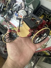 جديدة غير مستخدمة • طقم ٤ • سعر مناسب