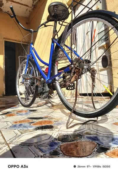 السلام عليكم بايسكل للبيع محافظه ميسان السعر 80 هذا رقمه واتساب‏‪0778 119 0156‬‏
