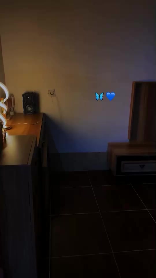 غرفة نوم 8قطع في سليمانيه بازيان السعر مليون 100غرفة جديده ونضيفه وبيها مجال بسيط ***********
