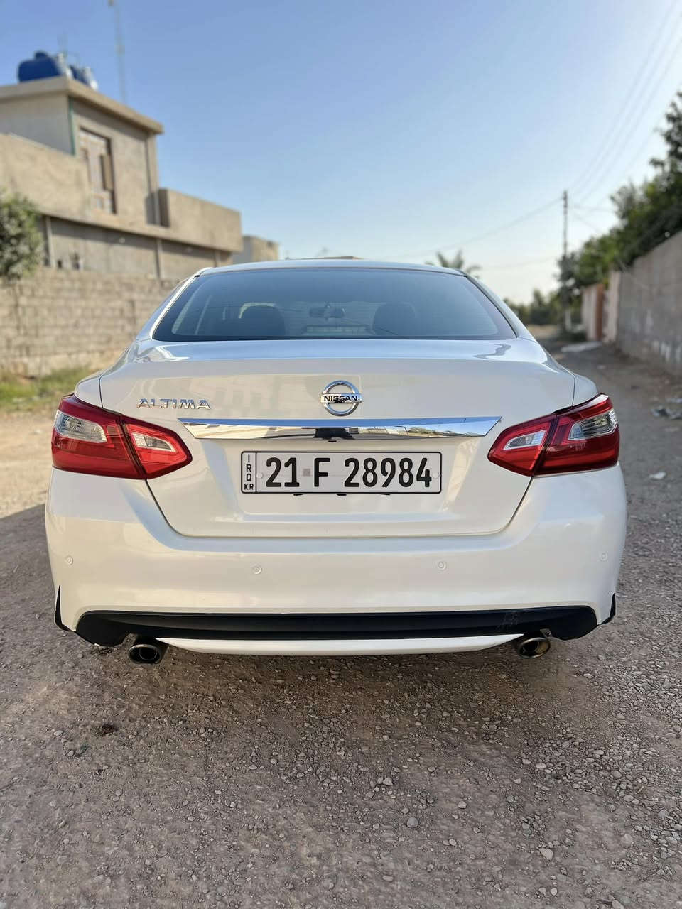 سلام عليكم
نيسان  التيما 2017  
رقم سليمانية سنوية جديدة
لون ابيض صدفي 
مكفولة كفالة عامة فقط بنيد امبدل بلادي 
فول مواصفات عدى الفتحة 
كير مكينة بلاد +صدر امامي وخلفي وتايرات كلة جديد 
تدفئة بالكشنات تحكم ستيرن كامرا خلفية وحساسات كشن كهرباء بصمة تشغيل + تشغيل عن بعد 
بصمة ابواب + بصمة صندوق  وباقي المواصفات المعروفة 
عنوان السيارة ديالى شهربان 
للاستفسار اكثر ***********
