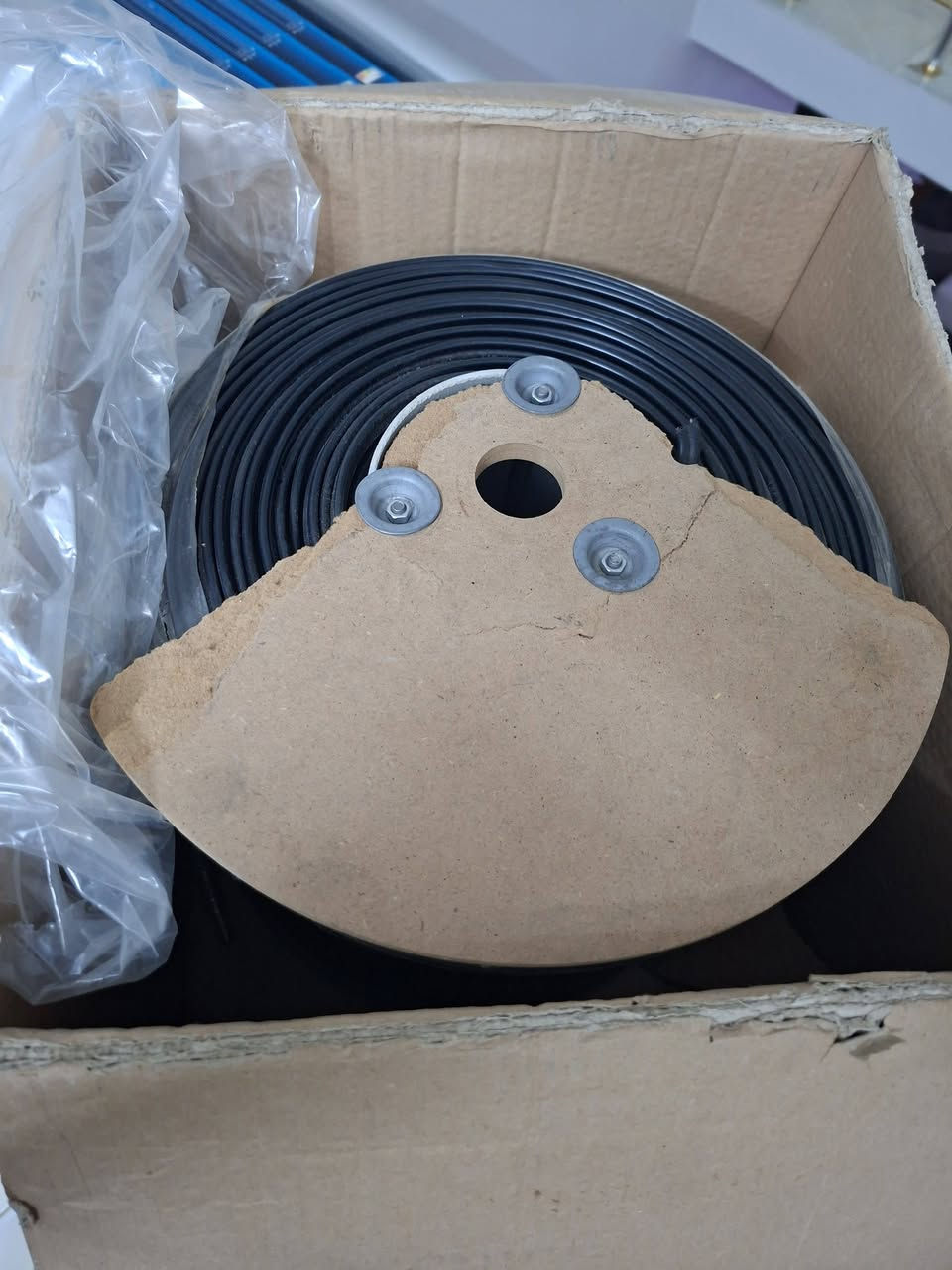 كيبلات كامرات العلبه ٥٠ متر و٢٥٠ متر جديد للبيع


**إذا كنت صاحب هذا الإعلان وتريد حذفه لأي سبب، رجاءا أرسل رسالة إلى الدعم الفني**