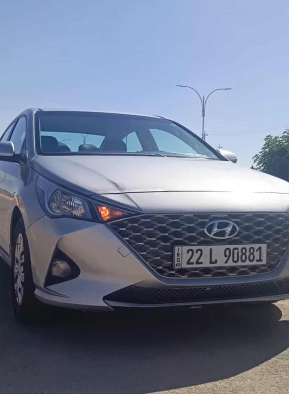 السلام عليكم اكسنت موديل 2022 مكينه 1600 دوش ماشيه 28 ميل / شاشه بلاديه / تحكمات مقود جهتين / ويل كب / لايت زنون / مثبت سرعه/ كامره / مانع انزلاق / تدفئه تبريد كفاله/ سياره جديده ربع متصرف عليها / السعر 95 و بيها مجال بسيط /مستعجل على البيع لان عندي ظرف 
مكاني الديوانية ام الخيل 
للتواصل على هذا الرقم فقط ⬇️ 
0781 623 8839
