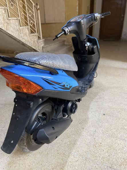 للبيع ماكس عدله تجي شوف العين نعومه شلعه 
معدل بيها صوت بل راجز مال سلف دراجه حلوه 
مكاني اول لايل 
متواجد بس الصبح السعر 550بيها مجال بسيط
***********
