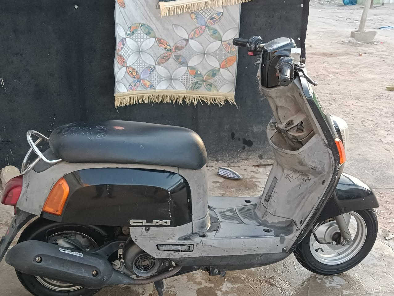 سلام عليكم ماكس بوليس دراجه حاويه ماصالي فتره من منزله من حاويه دراجه جديد شوفت عينك مناقصه اي شي كلشي شغال بيه تجي وتفحص من شاير بك لايت لايت مامي كيچ سرعه قفل جنطه قفل ستيرن كله شغال مكينه بلادي مامفتوحه مكاتبه مال وكيل بسمي وسعار بوليس معروفه مكاني نجف حي رحمه وهذا رقمي اليحب يتصل ***********
