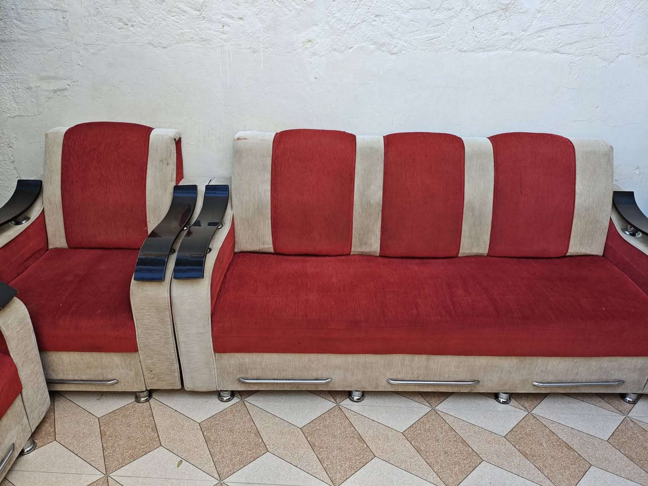 تخم للبيع للاستفسار
‏‪0773 250 9402‬‏
