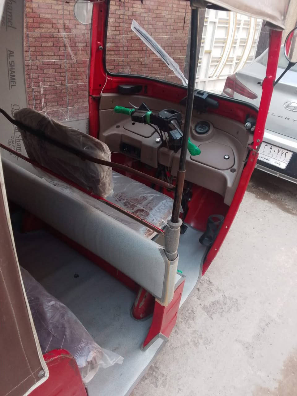 السلام عليكم تكتك لبيع ١٨ شهر ١٢ لبيع رقم هاتف ***********
