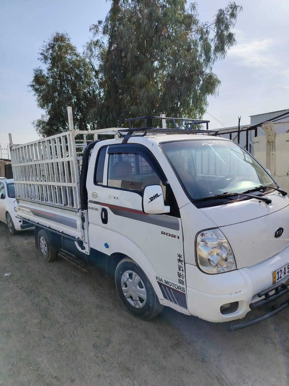 كيا 2700موديل 2012 رقم نينوى انكليزي محرك بي صرف والباقي مكفول  بدون محجل عنوان موصل *********** سعر 110 وبيها مجال
