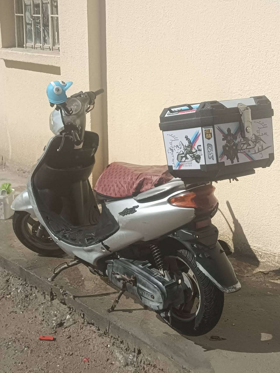 سلام عليكم  
دراجه اكزز 
هاي صورها كبالك 
دراجه حلوه ونضيفه 
وشغاله ما بيها شي 
مكاني بصره 
شراي يراسلني ويدلل


**إذا كنت صاحب هذا الإعلان وتريد حذفه لأي سبب، رجاءا أرسل رسالة إلى الدعم الفني**