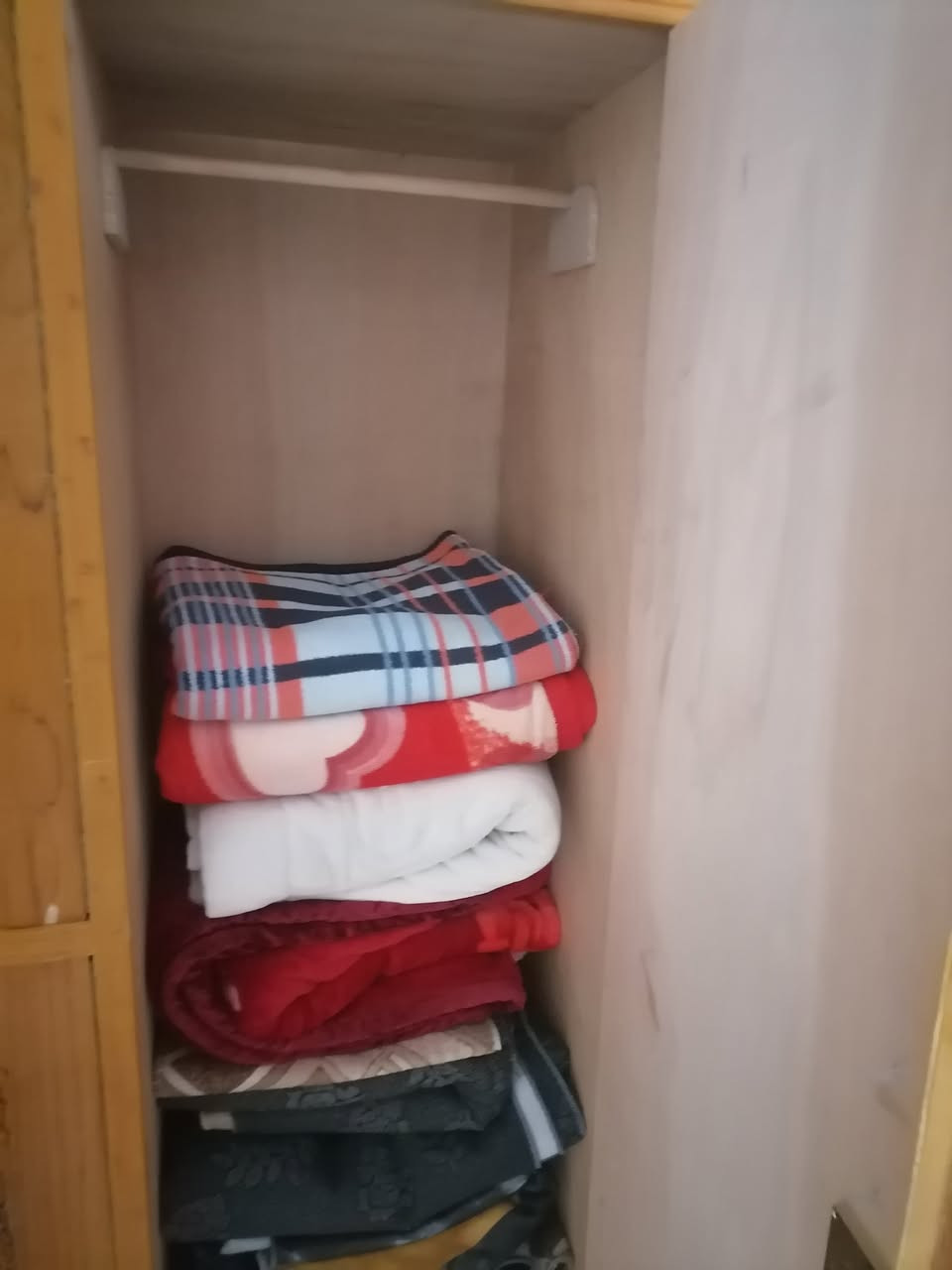 كنتور للبيع ٢٢٥
***********
