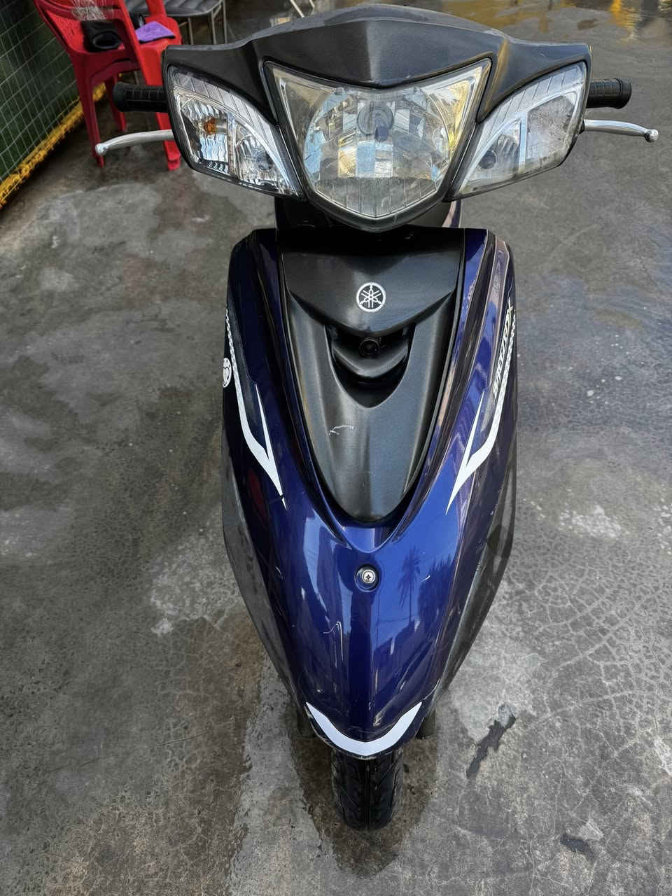 السلام عليكم دراجة بغبغا للبيع دراجة حيل نضيفه اي نقص مابيهه وياهه سويجات عدد2اصلي العنوان الاسكان قرب مستشفى الطفل السعر مليون250الرقم ***********
