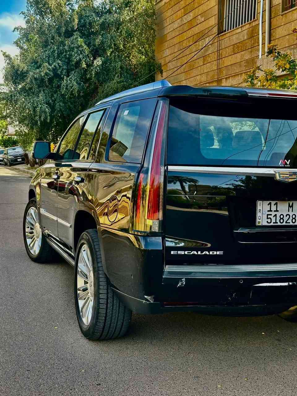 كاديلاك اسكاليد.بلاتينيوم. 2020
السياره مواصفات بلاتينيوم.فول الفول اعلى فئة بالكاديلاك 
 السياره لون اسود رقم بغداد
السياره مكفوله
مكاني بغداد المنصور 
للاستفسار ***********
محرك / مكفول 
كير / مكفول 
المواصفات
1-عداد المسافات كم 80
2-كشنات مساج تدفئه تبريد
3- السياره خليجي 
4- راداد امامي خلفي 
 5- كامرات ٣٦٠
6-ثلاجه ثلج 
7-فور ويل 
8- 4 بصمات ابواب 
9-الكشنات الخلفيه تدفأة 
10-شاشه كبيره امامي خلفي
11-قاصه 
12-تحكم جهتين 
13-داتاشو. 
14-بصمة
15-كشنات جلد
16-جنطه جلاق 
17-لد بالابواب 
18-دوسات اوتو 
19-ويل كب 
20-رادار امامي خلفي 
21-وقوف تلقائي عند التقرب من جسم. 
22-سقف شاموا اسود. 
وباقي المواصفات المعروفة للبلاتينيوم
