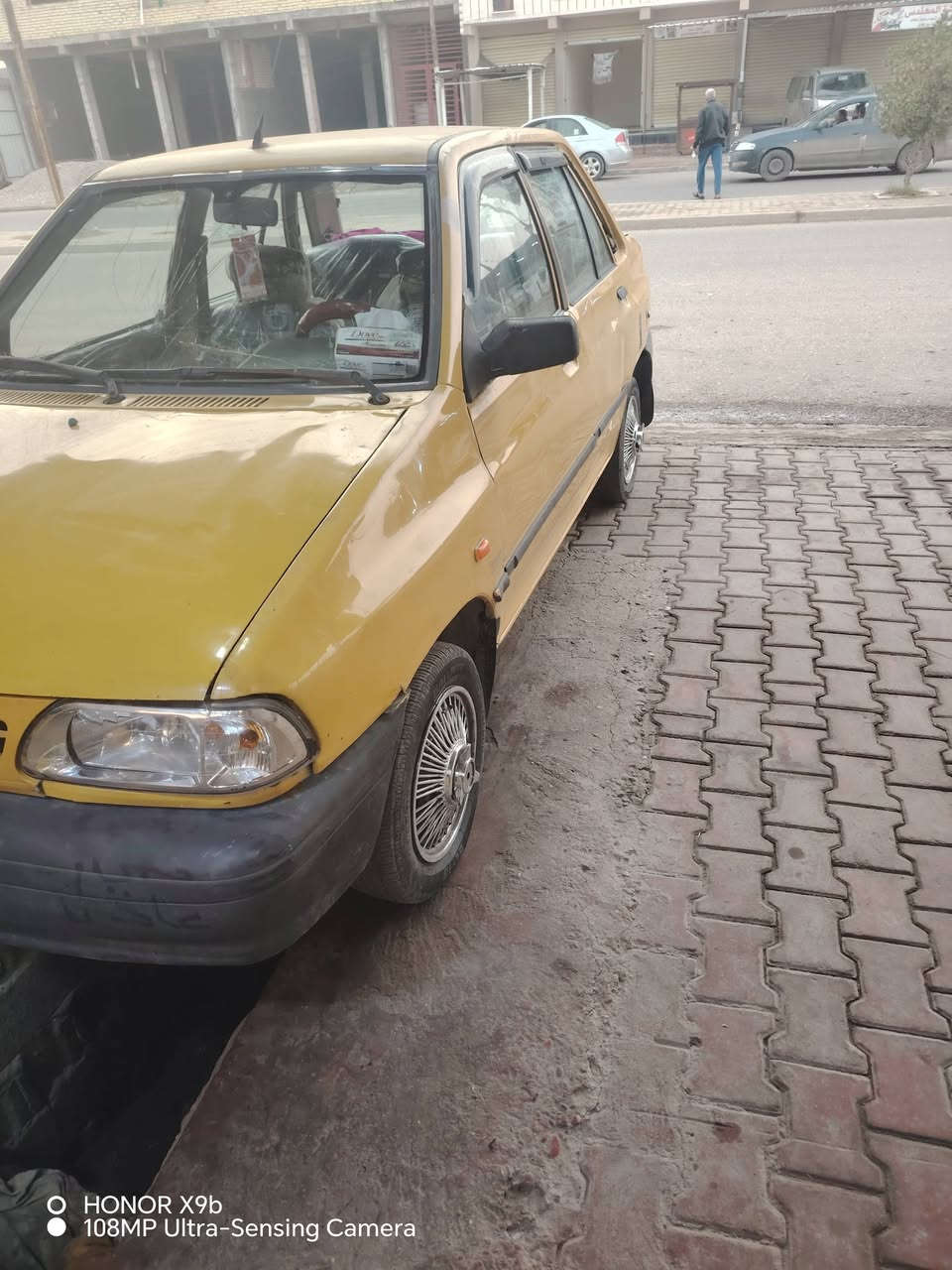 للبيع مكاني بغداد مكلف بل نشر رقم صاحب السيارة *********** السعر ٢٥ بيهة مجال سيارة حلوة مال عيشة مصفرة هيئة جديد شرط تحويل
