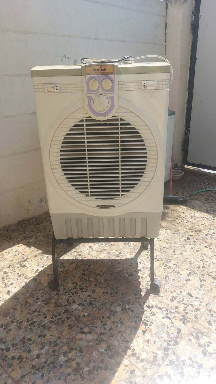 عندي ثنين مبردات وحده مبرده حديد برفاب وثانيه مبرده كونفيره أريده 90 الف والحديد 60 الف تجب تفحص وتأخذ مكاني حي الشهداء سيف سعد وهاذا رقمي  ***********
