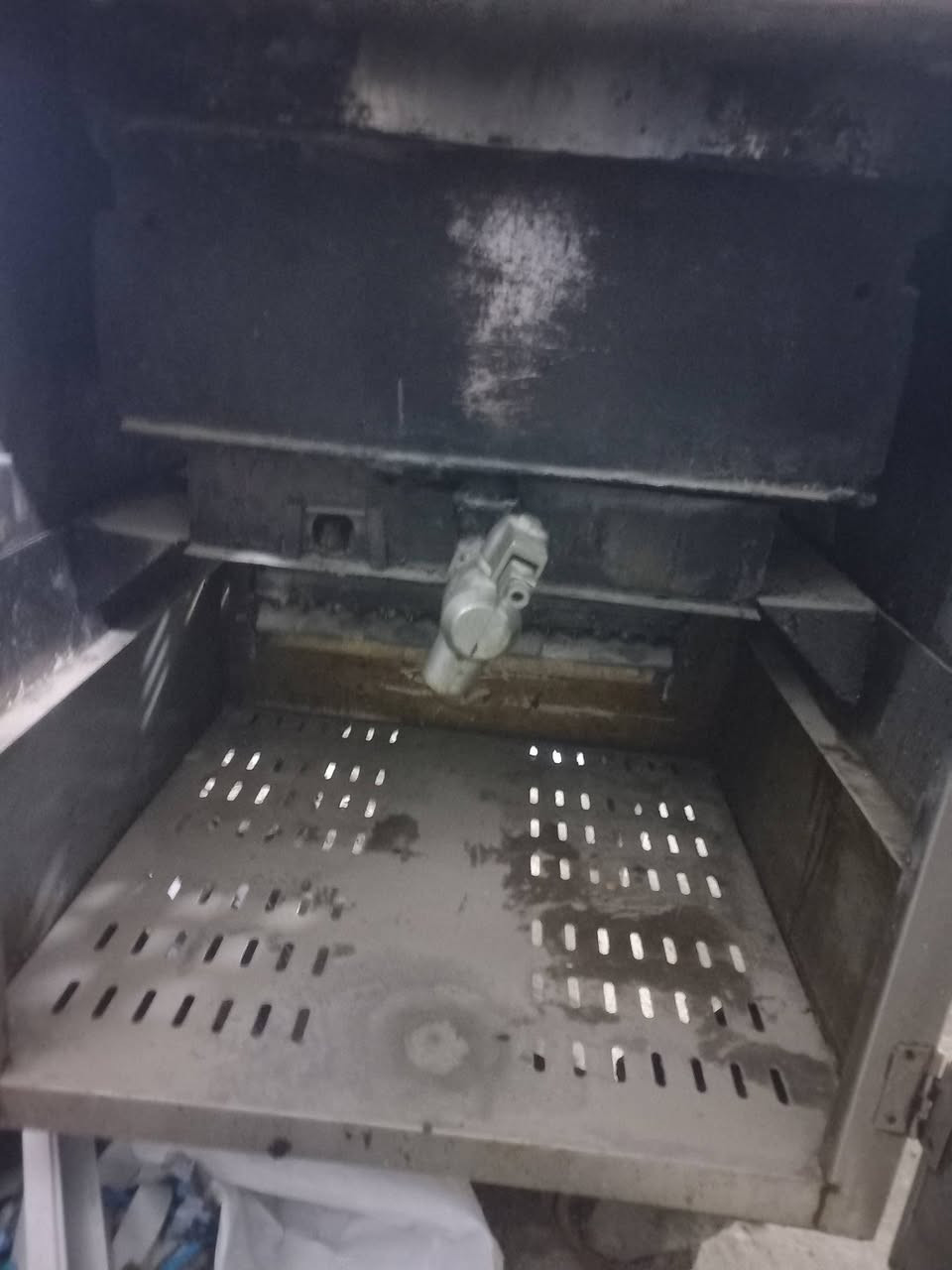 قلايه بدون حساس مثل مموضح بالصوره
ب150 قفل
*********** واتساب
