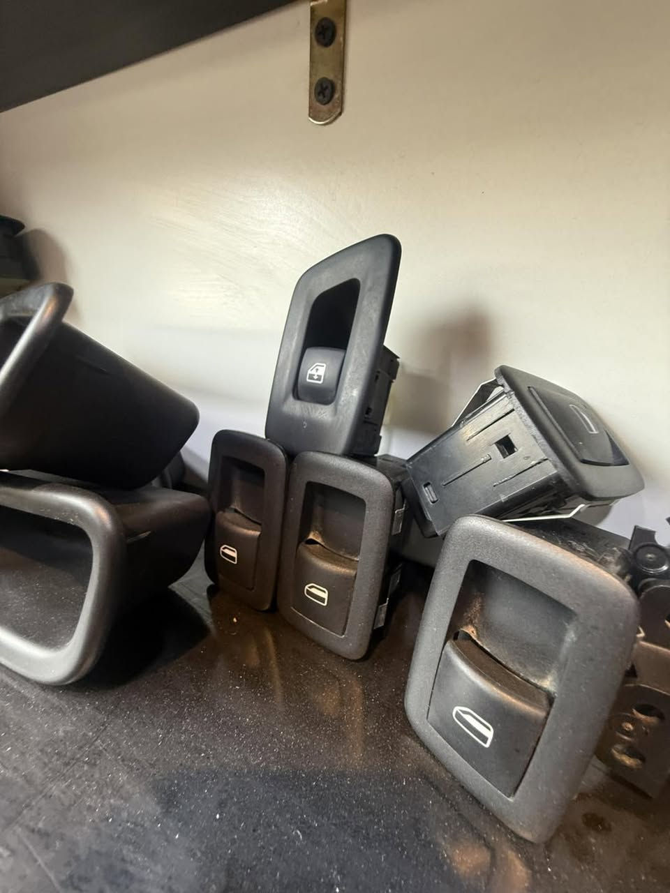 مرحبًا بكم في محلات السفير! نحن هنا لمساعدتكم في تلبية احتياجاتكم من قطع الغيار. إذا كنت ترغب في تثبيت حجز قطع غيار، يرجى تقديم التفاصيل التالية:

- نوع القطعة المطلوبة
- العنوان الذي ترغب في توصيل القطعة إليه
- موعد التوصيل المناسب لك
- التوصيل مجاني لجميع انحاء العراق
سنكون سعداء بخدمتكم وتقديم المساعدة اللازمة.
سامر الشمري *********** #بغداد #العراق #العراقي
