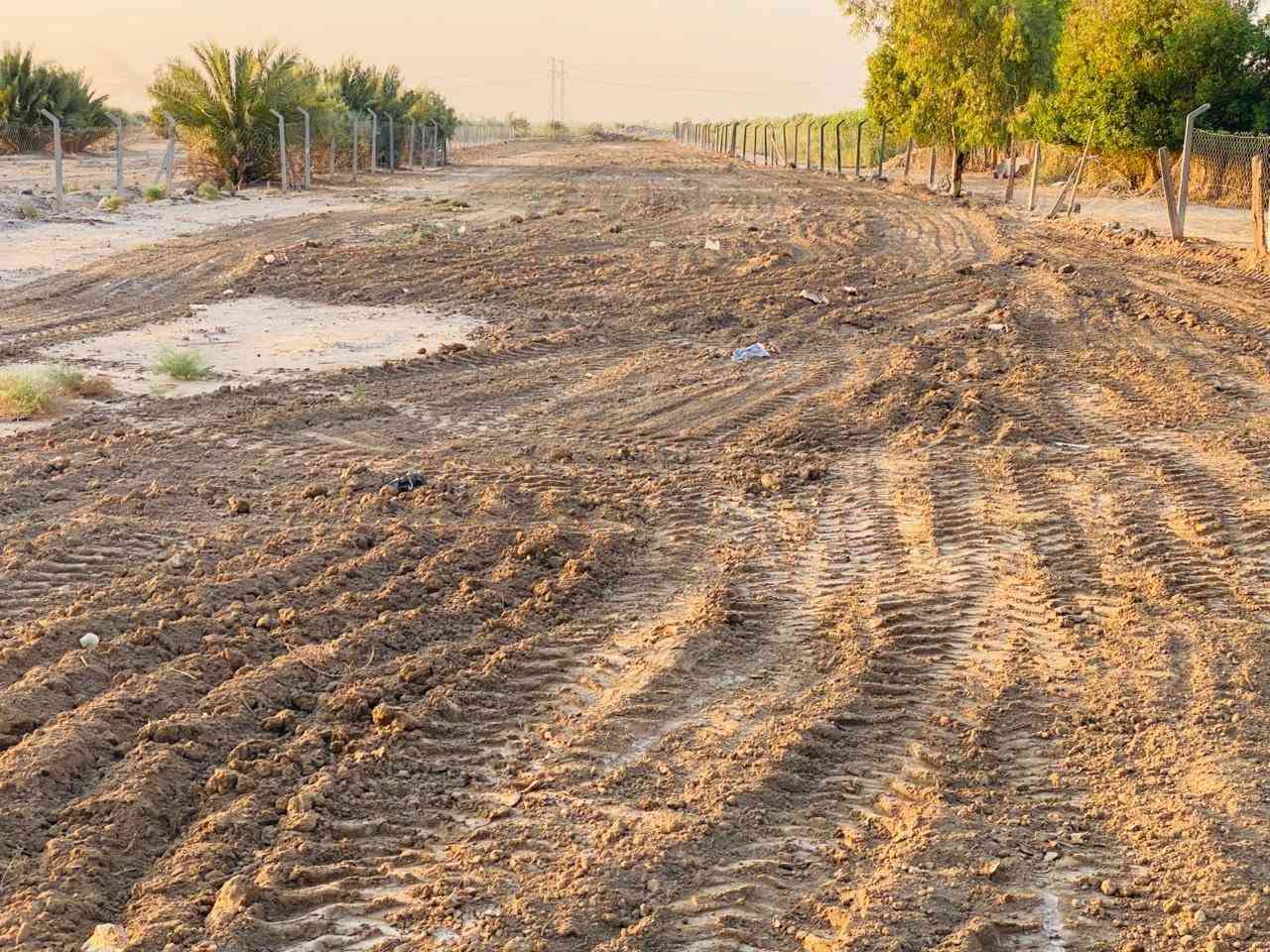 دونمين للبيع سند 25  مسيجات بي ارسي الحمد قرب  محطه المجاري وجهاء 20متر ع روائي وركن تبعد عن التبليط مال المجمع 100 متر ***********
