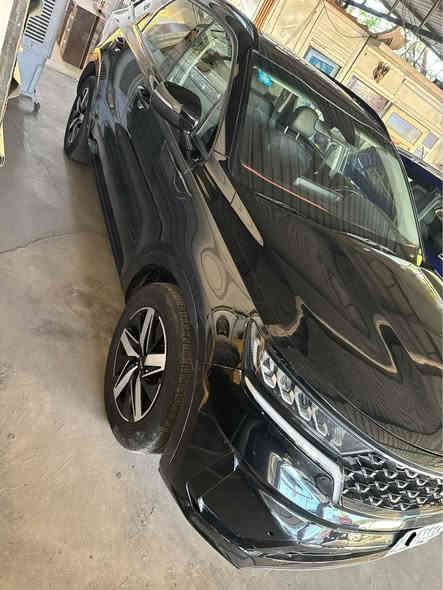 السلام عليكم
للبيع سورنتو 2023 رقم بغداد 
لون اسود فول مواصفات 
بلاك اديشن
محرك 2500 دهن اصلي + بانزين محسن 
مغلفة ppf اول ما دخلت للعراق
السياره اني مستوردها بسمي
سبعة راكب
داخل جلد اسود
بانوراما
رادار + حساسات
كرسي كهرباء
تدفئة كشنات
تشغيل عن بعد 
قماره بانوراما
فول تحكم وشحن وايرلس
وبعد بيها مواصفات
ماشية 29 الف قابل للزياده
حادثها بسيط فقط بنيد مصبوغ نفسه 
بدون دواخل بدون شاصي مكفول
السعر 270$ وبيها مجال بسيط جداً
للاتصال *********** واتس اب بغداد
