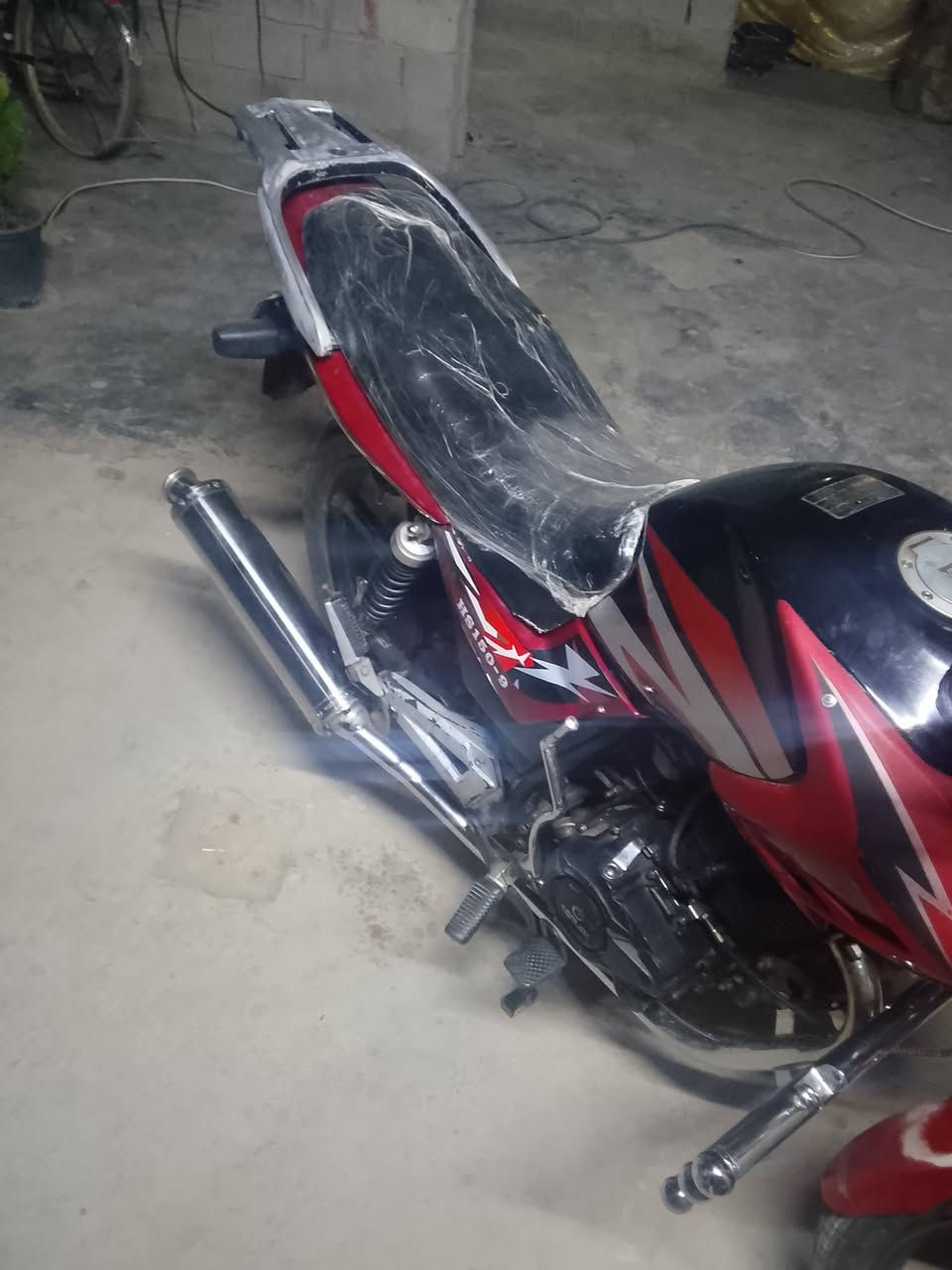 سلام عليكم مطور البيع السعر ٧٥٠ فول نضافه ‏‪***********‬‏
