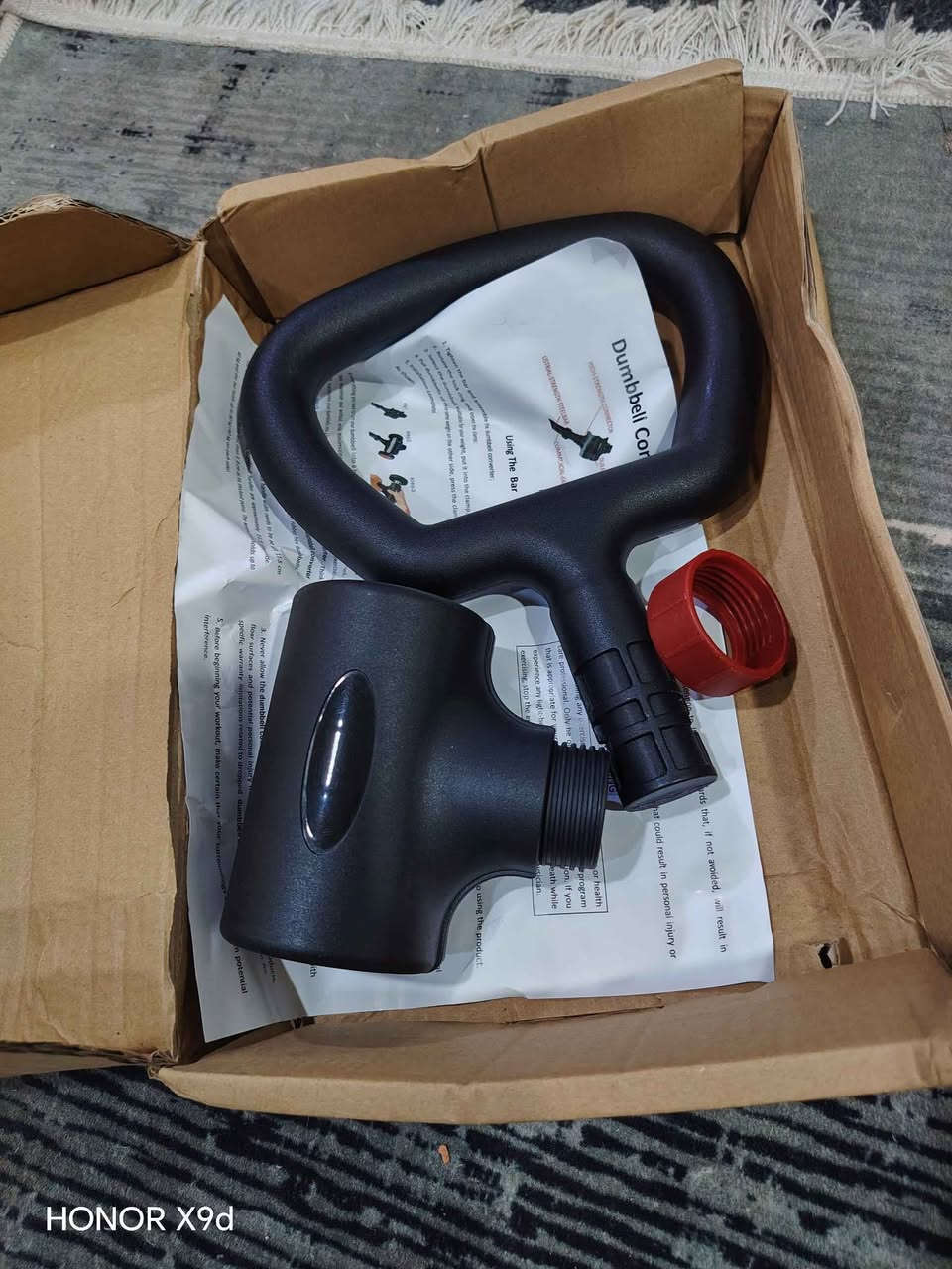 مقبض كيتل بيل (Kettlebell Grip) ذكي وموفر للمساحة! 🏋️‍♂️عندك دامبلز بالبيت وتريد تنوع بتمارينك بدون ما تشتري أوزان جديدة وتصرف فلوس هواية؟ هذا الملحق الرهيب هو الحل! المميزات:2 في 1: يحول أي دامبل عندك إلى كيتل بيل بثواني معدودة.توفير فلوس ومساحة: ماكو داعي تشتري كيتل بيل غالي وياخذ مكان بالبيت.أمان عالي: قفل لولبي محكم يثبت الدامبل بمليون بالمية بدون أي حركة أثناء التمرين.مقبض مريح وعريض: مصمم لتمارين التأرجح (Swings) والسكوات وباقي تمارين الكيتل بيل بكل راحة
الحالة: جديد تماماً (مثل ما موضح بالصور مع الكارتون والكتالوك). أربيل, العراق


**إذا كنت صاحب هذا الإعلان وتريد حذفه لأي سبب، رجاءا أرسل رسالة إلى الدعم الفني**