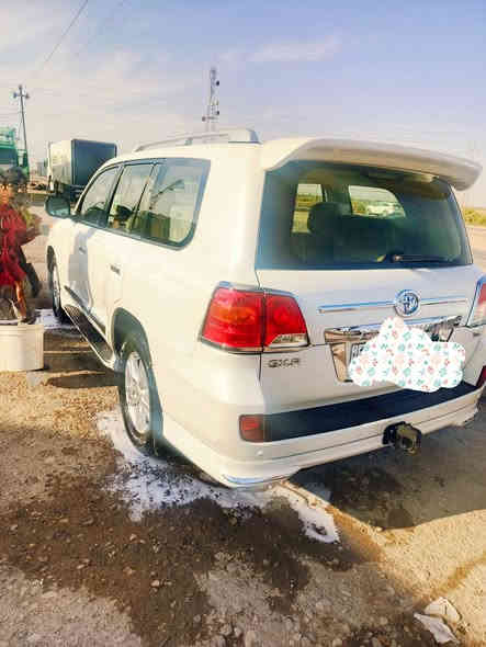 لاندكروزر للبيع 2013 مكفوله كفاله عامه سياره جديد كلش رقم بغداد جديد سياره جاهزة كل المواصفات غير متواجد على الفيس للأستفسار الاتصال على الرقم ***********
