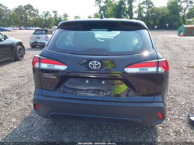 السلام عليكم 
كورلة كروس موديل 25 بانزين وارد امريكي سياره حاليا بالامارات تدخل شهداء وحرة.  للبيع. السعر 95 مطروحة بالامارات  ***********
