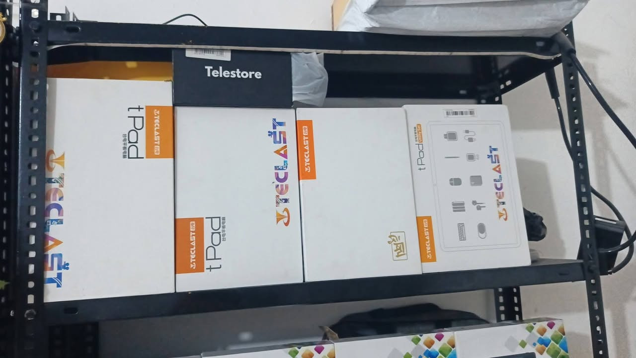 السلام عليكم حبايب شلعه ايبادات وموبايلات وشاشه كيمنك العدد تقريبا 50 الئ 60 قطعه متوفر جمله كلهن سوه ومتوفر مفرد قطع اي استفسار مراسله واتساب ‏‪***********‬‏
