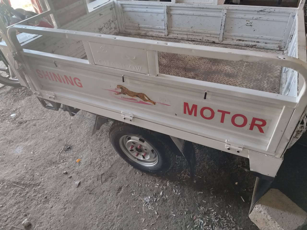 ستوته البيع موديل ٢٢ صبغ بلادي شرط كهربائية كامل شرط ركبه شرط منفس موجود *********** مكان سليمان بيك
