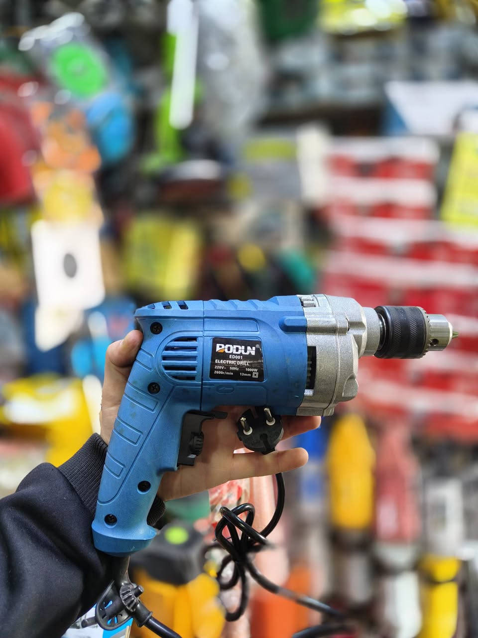 معرض ماشاءالله 

بإدارة / علي الصفار

دريل كهربائي من ماركة. {{  BODUN }}

🟠ماركة بودون اوربي
🟠حجم 13 ملم
🟠ملف نحاس 100%
🟠 كيربوكس حديد
🟠 واطية 1.000 واط
🟠 طوبه حديد 13 ملم
🟠عدد الدورات 2.600 دوره في الدقيقه

🎆 بسعر 30.000  💵 الف فقط

🚛 توصيل مجاني لكافة محافظات العراق

👈 للحجز ارسل لنا __ اسمك __ عنوانك __ رقمك للصفحه
او اتصل برقم التالي ***********
للأستفسار ايضاً راسل الصفحه او اتصل برقم الهاتف

📍تعالوا شرفونا بمكانا: كركوك _ شارع التربية القديمة_ مقابل مصرف النور
