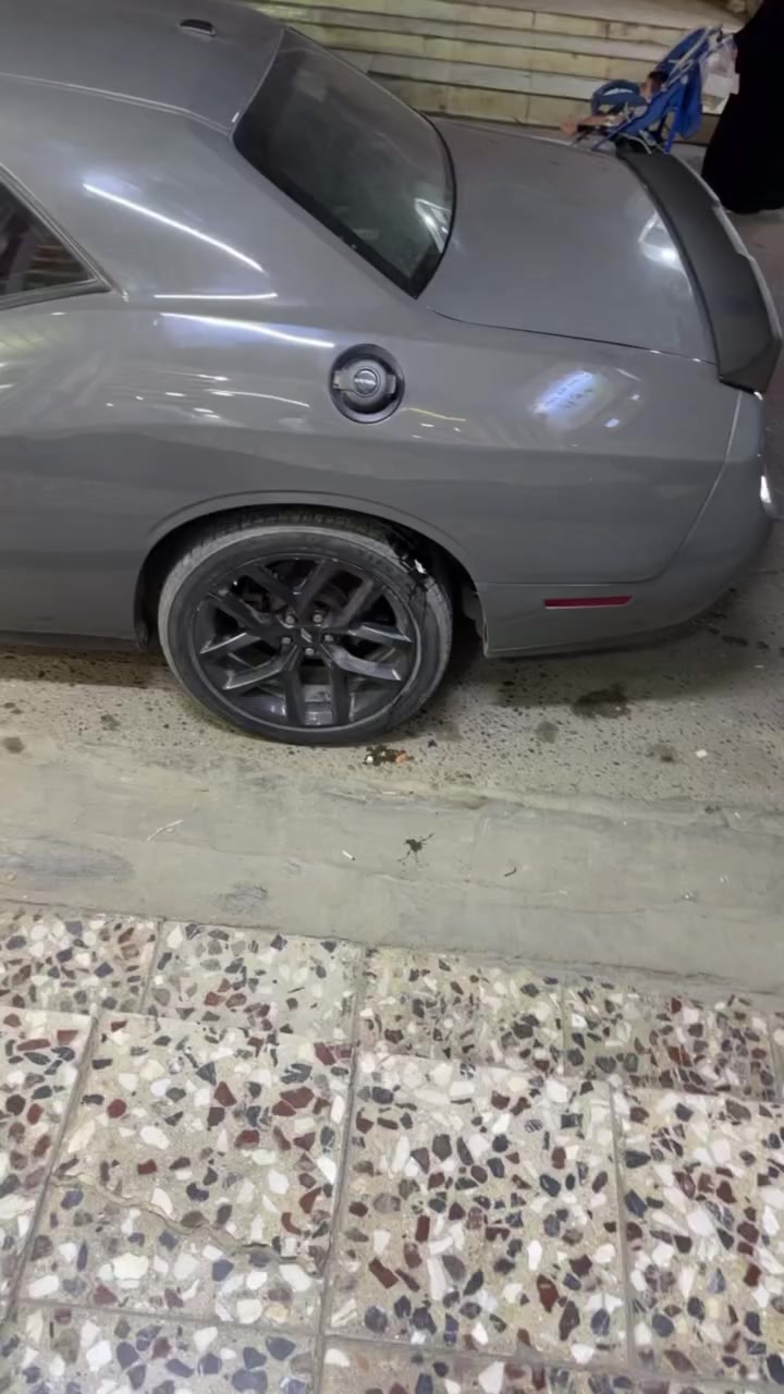 السلام عليكم
جالنجر 2023 لون إسمنتي  sxt ماشية 24 الف 
الرقم مميز 30305L بغداد سنويه باسمي تحويل ثاني يوم 
كير محرك كفاله السياره مناقصها شي خير من الله 

الإضافات 
زرع منظومة عدسات 
تخم تاير امامي 
الدهن المستخدم امسويل سكنجر سياره مابيها شي نقص خير من الله 
سعرها 195$  وبيها مجال تجي وتشوف السياره وباقي التساهيل من الله مكان السياره الكراده ساحه الأندلس 
 متواجد واتساب و شريحه *********** الحادث و التفاصيل كلها مذكوره بالصور  السياره احلىً من الصور شاهد الله تجي وتشوف بعينك
