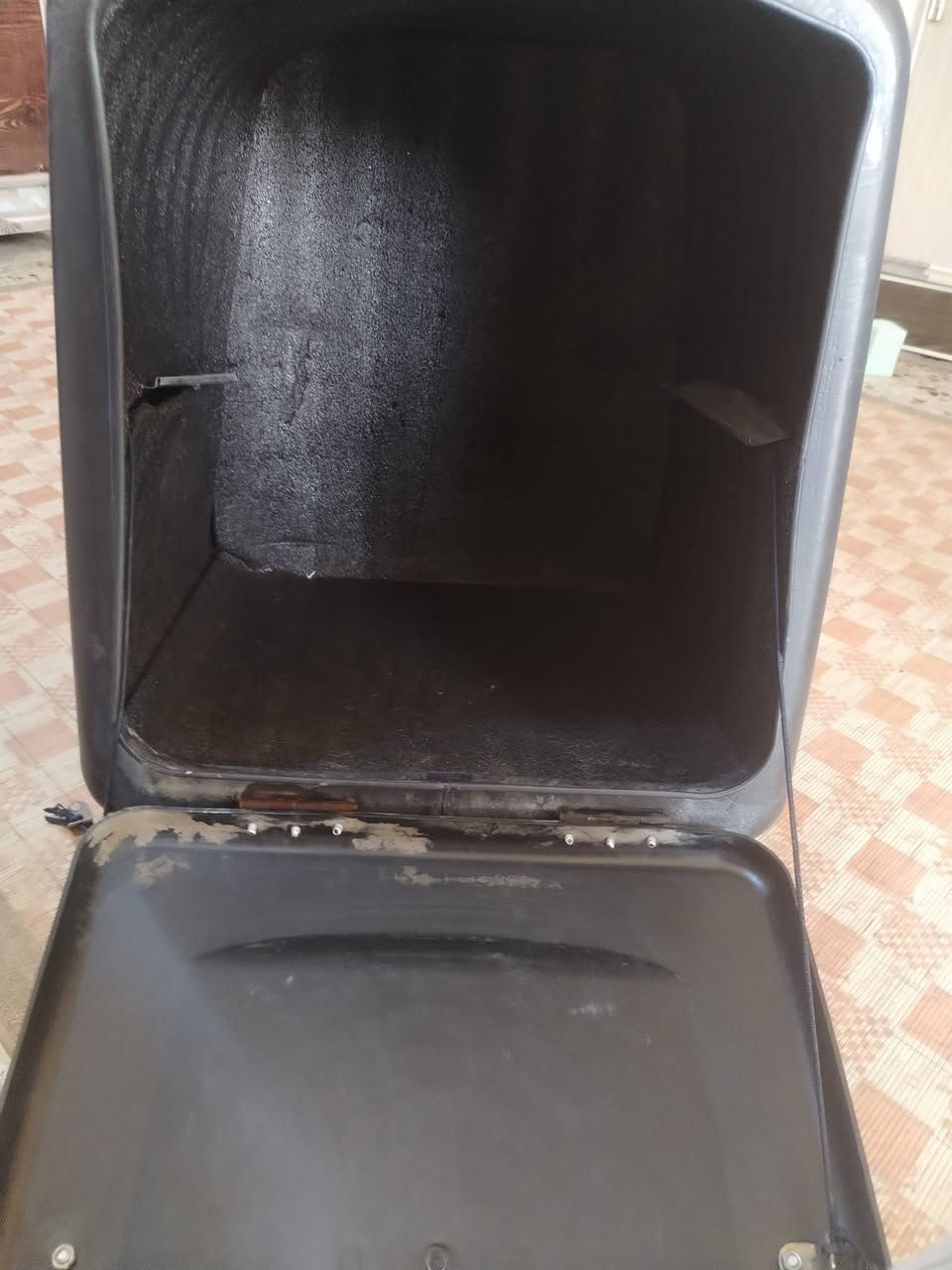 صندوق دلفري نضيف للبيع
كبير مع ملحقاتة( تچوة وصندوق صغير) كامل وجاهز
سعرهن [25] قفل مال مستعجل  
مكاني النجف الاشرف 
***********
