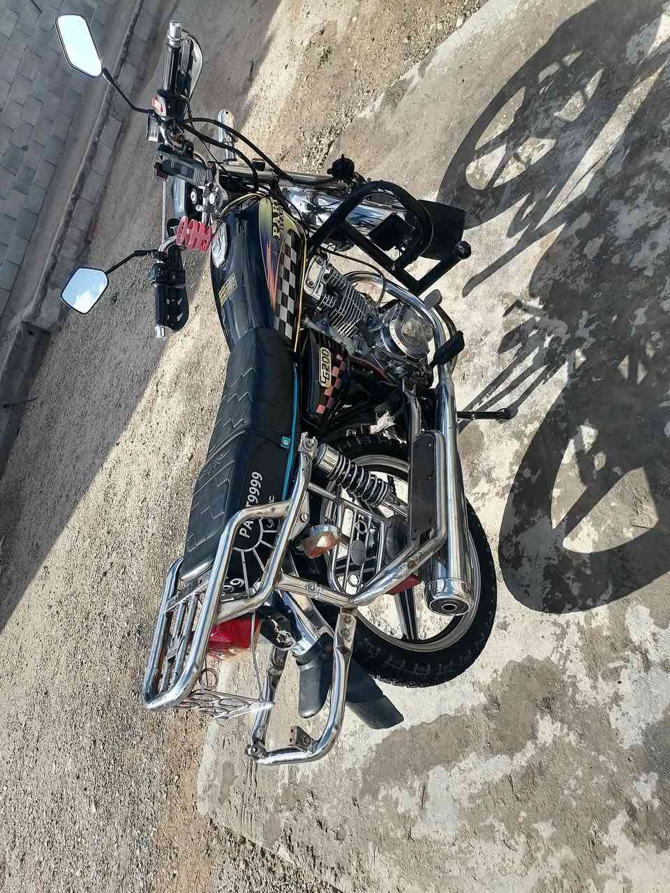 السلام عليكم ماطور للبيع
 اسم عقاد 
موديل 2018
كلشي شقال ماناقصه اي شي 
تجي تفحص وتشوف بعينك الموطور مال جنيه والله العظيم لو متوازي علا فلوس مابيعه ***********
