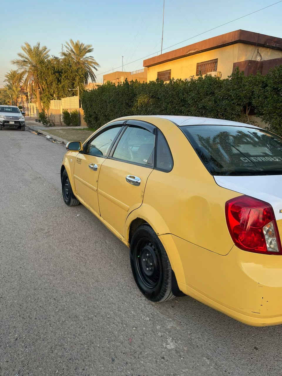 السلام عليكم 
اوبترا لاستي 2008 
سيارة وارد خليجي. 
ضررها فقط جاملغ امامي مبدل 
كير محرك خير من الله 
كهربائيات كلها على وضع البلاد. 
تبريد. ثلج. تدفئة شغاله 
تخم تاير جديد
شاشة تاب اصلية مع كامرة 
الجويتر محولة ايسي  تخلص من دوخة الجويتر 
صيانه  كامله لمنظومة البانزين. 
هيئة مصفرة. سنوية جديده غرمات ما عليها 
مكانها شارع فلسطين 
سعرها ٥٥ 
الرقم ***********
