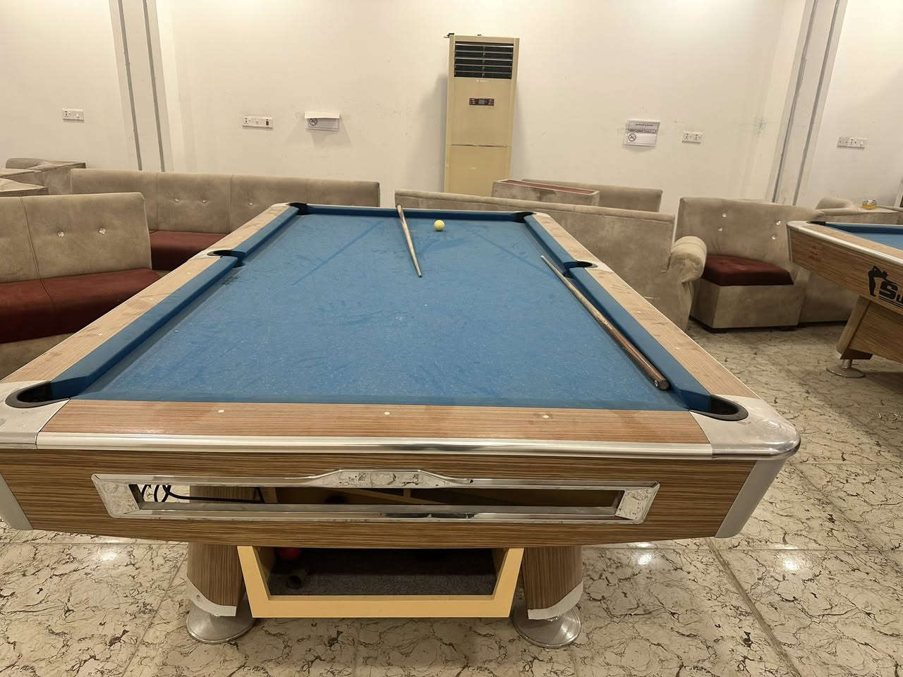 لل بيع السعر 20 ورقه الميوزه مستخدمات شي قليل مشدودات  بس مره وحده ‭0771 549 3061‬
