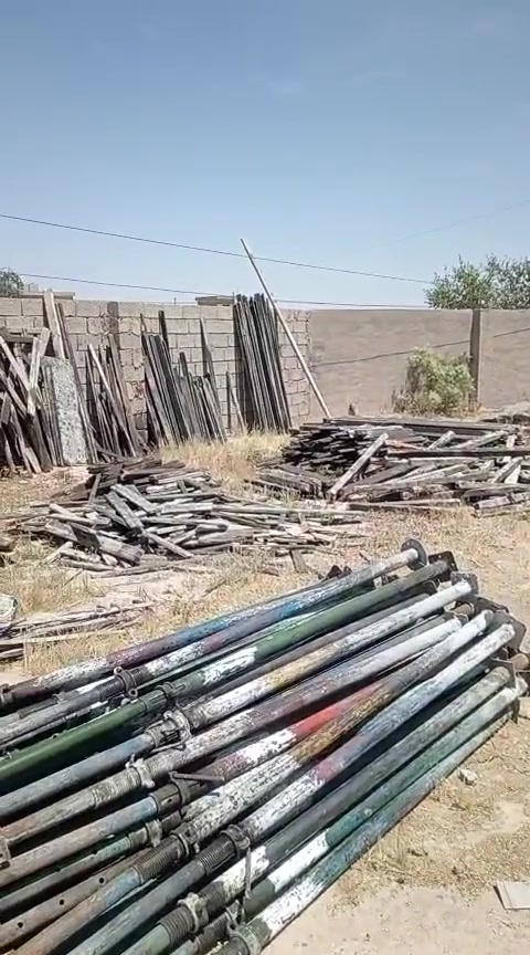 السلام عليكم من رخصت صاحب الكروب خشب للبيع بي ميتين جك ابو الحاضن وبي ثلاثميه تكمه 320و300و260 ولوح اربعه ولوح تلاثه ومقاصير خير من الله خشب نضيف حييل طراحيات وجسور تلاثه وطراحيات 2x4 وبقارات خير من الله الخشب تاخذه شلعه وحده السعر والاستفسار على هاذه الرقم  *********** المكان صلاح الدين المحزم

