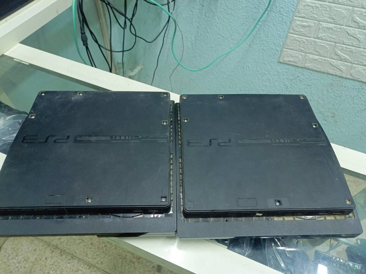 بلي 3 واحد تشغلا و يفصل
والثاني تشغلا مابي صوره 
ابيعهم ثنينهم بس اجهزه بدون ملحقات ثنينهم 
60قفل
العنوان موصل حي سومر مكتب الحسن متوفر توصيل لجميع المحافضات 
***********
***********
