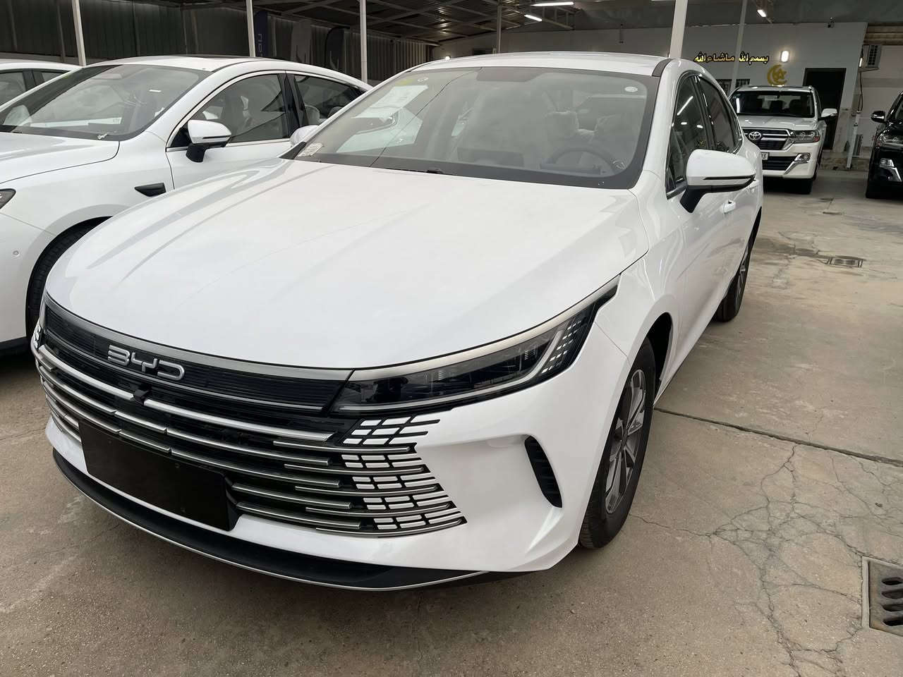 السلام عليكم للبيع سيارات زيرو وارد الصين 
كورلا /سنترا /بي واي دي بجميع اصنافها 
باسعار تنافسيا ويرهم مراوس بسيارات مستخدمه 
العنوان الانبار الرمادي شارع المعارض 
معرض محمد للسيارات 
شركة حسين جمعه ابو سلطان
***********
