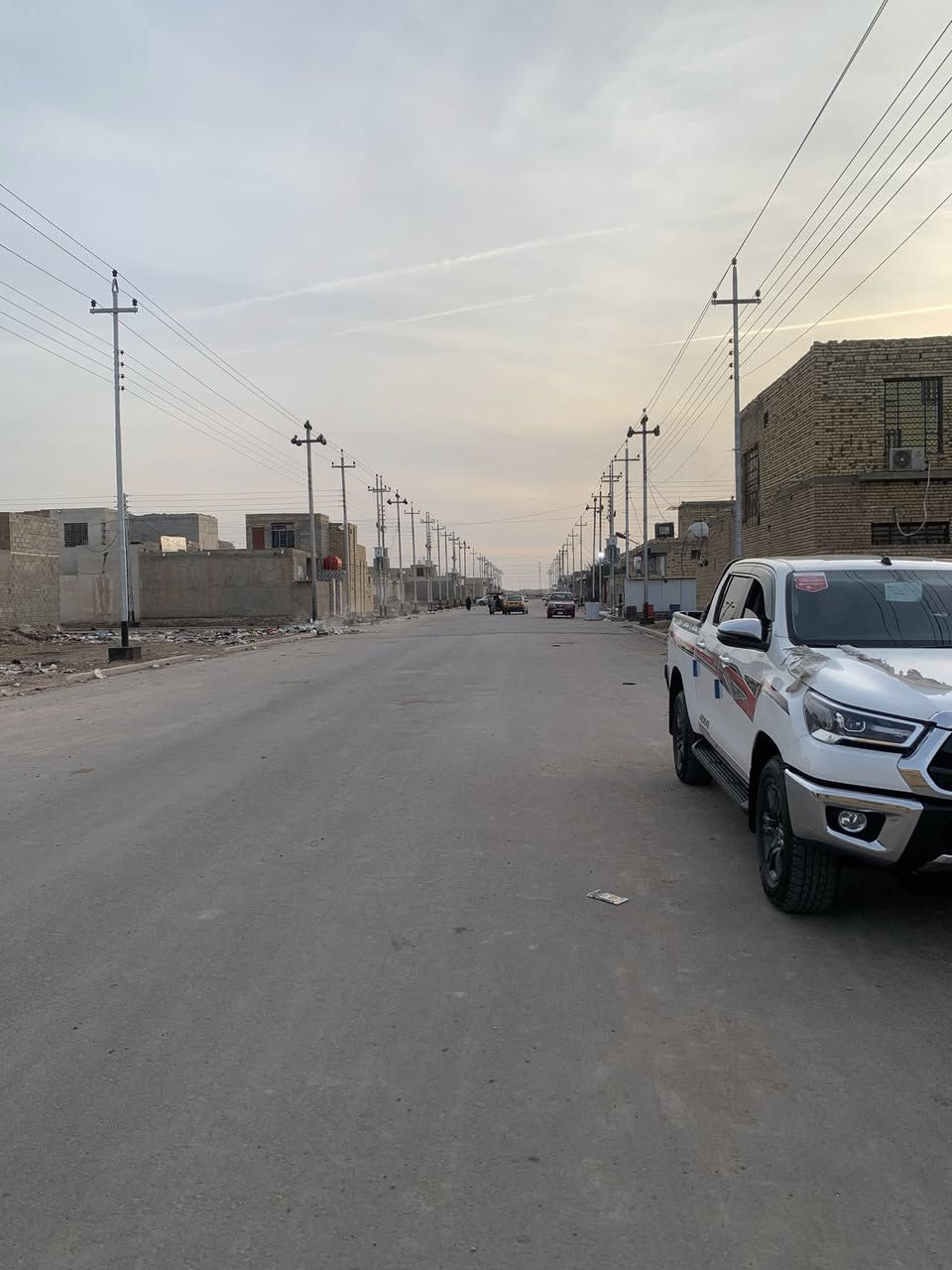 من رخصت الأدمن 
بتلو للبيع المساحه 200 متر على شارع عشرين وخلفه فرع يعني على شارعين كامل خدمات العنوان حي رحمة الثانية شارع عشرين قرب لمستشفى لبناني ***********  @إشارة
