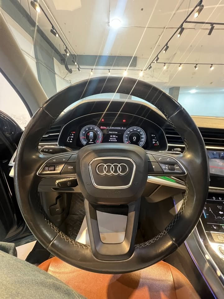 🔥 Audi Q7 2022 (وكيل) للبيع 🔥

✅ عداد 117,000 كم
✅ محرك 2000 CC
✅ رخصة سارية لمدة سنتين
✅ صيانات توكيل بالكامل
✅ طبقة حماية كاملة للسيارة
✅ فرش جلد فاخر
✅ سقف بانوراما
✅ فابريكا بالكامل جوه وبره

سيارة بحالة ممتازة وجاهزة للمعاينة 👌

📞 للتواصل:
01050374426
01050866957 القاهرة, مصر


**إذا كنت صاحب هذا الإعلان وتريد حذفه لأي سبب، رجاءا أرسل رسالة إلى الدعم الفني**