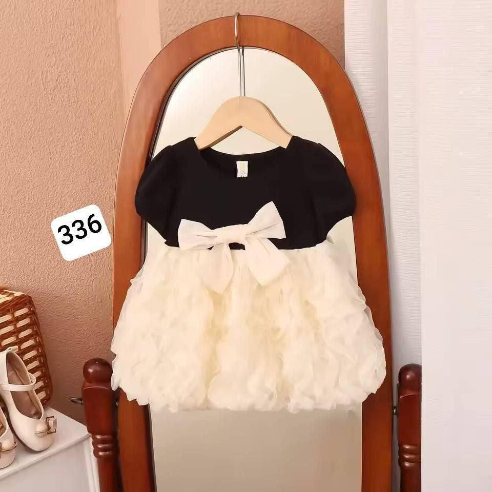 بلشت ويانه عروض العيد 🎉
ملابس اطفال خامه كوري 👍👍

الاعمار من ٨ اشهر الى ٦ سنوات 

توصيل لجميع المحافظات 🚗🚗


**إذا كنت صاحب هذا الإعلان وتريد حذفه لأي سبب، رجاءا أرسل رسالة إلى الدعم الفني**